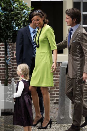 Apeldoorn 20 september 2009
Doop Pieter v Vollenhoven, zoon van Prins Pieter Christiaan en prinses Anita op paleis het Loo. Ook zijn zus Emma is aanwezig. Prina Maurits Prinses marilene Anna Lucas Felicia Prins Bernhard Jr Prinses Annette Isabella Sam Benjamin en Prinses Margriet
Peter Smulders bv