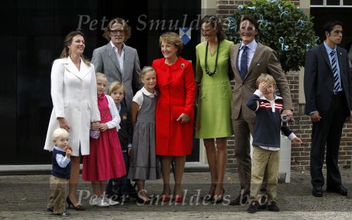 Apeldoorn 20 september 2009
Doop Pieter v Vollenhoven, zoon van Prins Pieter Christiaan en prinses Anita op paleis het Loo. Ook zijn zus Emma is aanwezig. Prina Maurits Prinses marilene Anna Lucas Felicia Prins Bernhard Jr Prinses Annette Isabella Sam Benjamin en Prinses Margriet
Peter Smulders bv