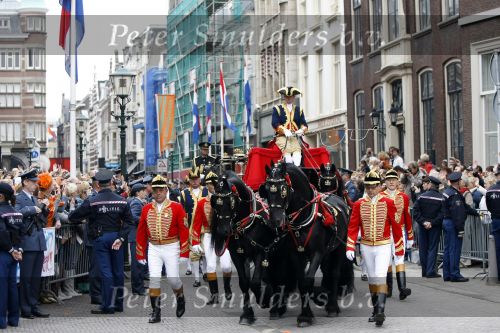 Den Haag 15 september 2009
Prinsjesdag op het binnenhof en de balkonscene op paleis Noordeinde met Koningin Beatrix Prinses Maxima Prins Willem Alexander Prins Constantijn Prinses Laurentien Prinses Margriet en Pieter v Vollenhoven
Peter Smulders bv