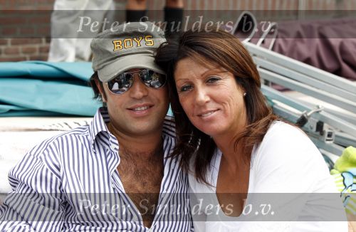 Amsterdam 1 augustus 2009
Gay pride op de amsterdamse grachten. rachel hazes met vriend op de boot bij Joop Kruijs en zijn vrouw . Roxeanne met nieuwe vriend Martijn en Andre Jr waren er ook bij.
Peter Smulders bv