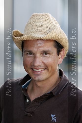 Amsterdam 17 augustus 2009
Premiere Hannah Montana in pathe arena. Richard Krajicek met hoed
Peter Smulders bv
