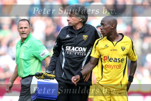 Eindhoven, 2 Augustus 2009 Kompetitiewedstrijd PSV-VVV, eindstand 2-2
Seizoen 2009/2010 Fysiotherapeut Rinus Louwers