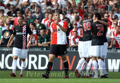Rotterdam, 20 September 2009
Kompetitiewedstrijd Feyenoord-PSV, eindstand 1-3 Seizoen 2009/2010
Ron Vlaar baalt nadat PSV op 1-3 is gekomen