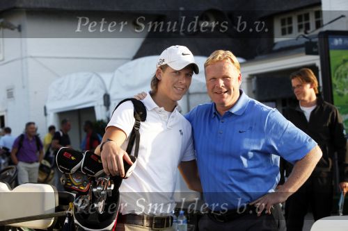 Zandvoort 19 augustus 2009
Winston Gerschtanowitz tijdens klm open pro am. Hij speelt samen met Edwin Smulders en Peter Hedblom. Ronald en Tim Koeman
Peter Smulders bv