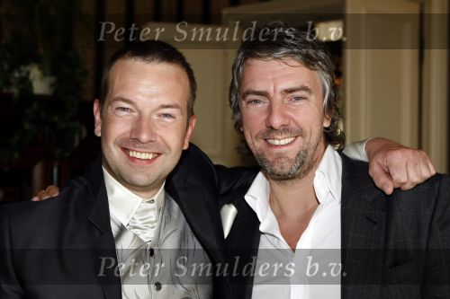 Eefde 18 september 2009
Jeroen Kijk in de Vegte trouwt met zijn vriend Philip op kasteel Voorst. Jeroen met Ruud de Wild
Peter Smulders bv