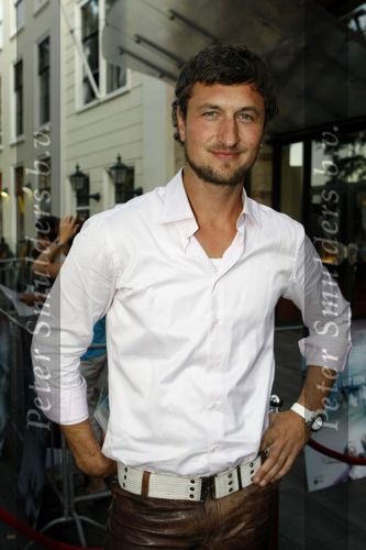 Den Haag 31 augustus 2009
Premiere het leven uit een dag in Pathe den haag. Sebastiaan labrie
Peter Smulders bv
