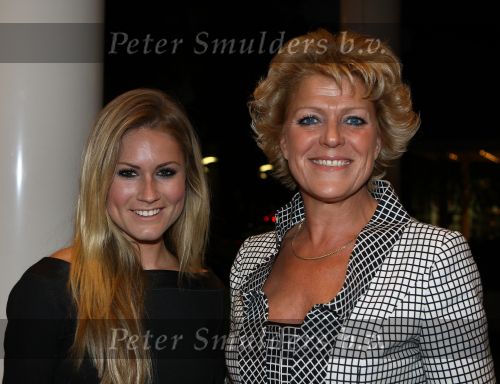 Amsterdam, 12 September 2009
Winter modeshow Mart Visser in het Apollo hotel
Simone Kleinsma met Nikki Plessen
Foto Peter Smulders BV