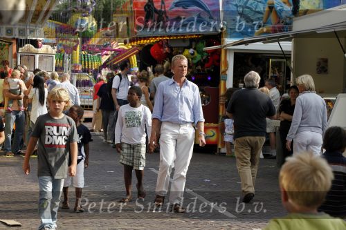 Blaricum 18 augustus 2009
Kermis in Blaricum. Stefan Nugter met zoons
Peter Smulders bv