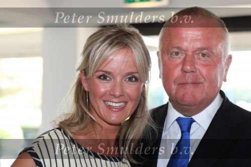 Bussim, 24 Augustus 2009
\'t Spant Perspresentatie RTL Winetrseizoen 2009/2010
suze Mens met haar vader Harry Mens
Foto Peter Smulders