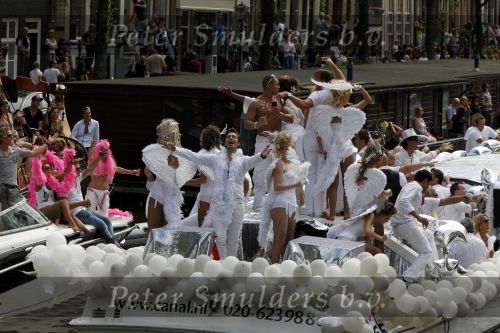 Amsterdam 1 augustus 2009
Gay pride op de amsterdamse grachten. Gerard Joling Patricias Paay en Patty Brard
Peter Smulders bv