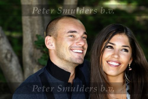 Madrid 3 augustus 2009
Wesley Sneijder en Yolanthe Cabau v Kasbergen samen verliefd in Madrid.
Peter Smulders bv