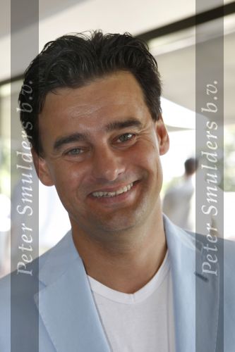 Bussim, 24 Augustus 2009
\'t Spant Perspresentatie RTL Winetrseizoen 2009/2010
Wilfred Genee
Foto Peter Smulders