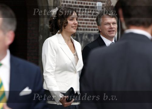 Den Haag 15 september 2009
Prinsjesdag op het binnenhof met alle hoedjes. Wouter Bos met zijn vrouw
Peter Smulders bv