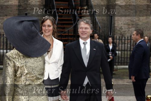 Den Haag 15 september 2009
Prinsjesdag op het binnenhof met alle hoedjes. Wouter Bos met zijn vrouw
Peter Smulders bv