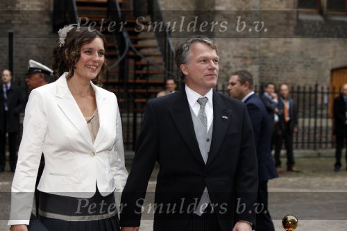 Den Haag 15 september 2009
Prinsjesdag op het binnenhof met alle hoedjes. Wouter Bos met zijn vrouw
Peter Smulders bv
