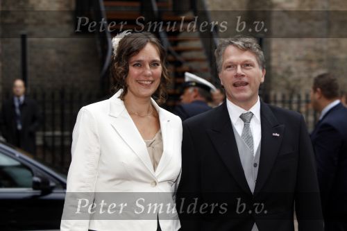Den Haag 15 september 2009
Prinsjesdag op het binnenhof met alle hoedjes. Wouter Bos met zijn vrouw
Peter Smulders bv