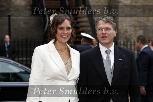 Den Haag 15 september 2009
Prinsjesdag op het binnenhof met alle hoedjes. Wouter Bos met zijn vrouw
Peter Smulders bv