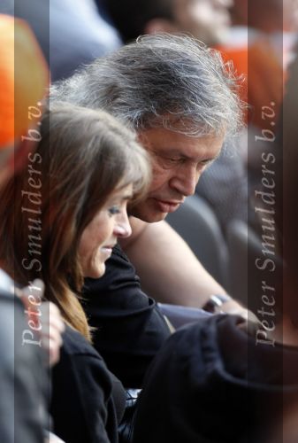 Amsterdam 12 augustus 2009
Nederland - Engeland 2-2 in de arena. Jaap de Groot met Yvonne v Gennip
Peter Smulders bv