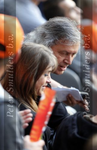 Amsterdam 12 augustus 2009
Nederland - Engeland 2-2 in de arena. Jaap de Groot met Yvonne v Gennip
Peter Smulders bv