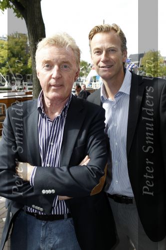 Amsterdam 13 september 2010
Presentatie DVD Box Jos Brink in Carre. Andre v Duin met partner Martin
Peter Smulders bv