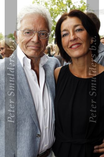 Amsterdam 1 augustus 2010
Premiere Crazy Shopping in carre. Ben Cramer met vrouw Carla
Peter Smulders bv