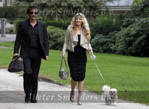 Arnhem 27 augustus 2010
Kiki Classen trouwt/trouwen met Jan Kastelein in de witte villa in het sonsbeek park. Brigitte Nijman met man en hond
Peter Smulders bv