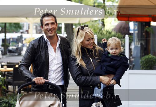 Amsterdam 30 augustus 2010
Chantal Janzen met zoontje James en vriend Marco.
Peter Smulders bv