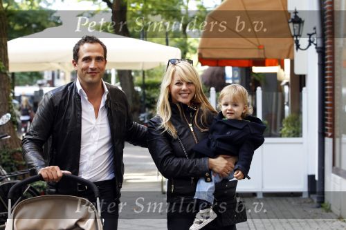 Amsterdam 30 augustus 2010
Chantal Janzen met zoontje James en vriend Marco.
Peter Smulders bv