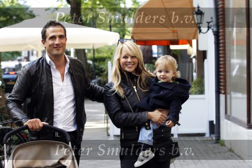 Amsterdam 30 augustus 2010
Chantal Janzen met zoontje James en vriend Marco.
Peter Smulders bv