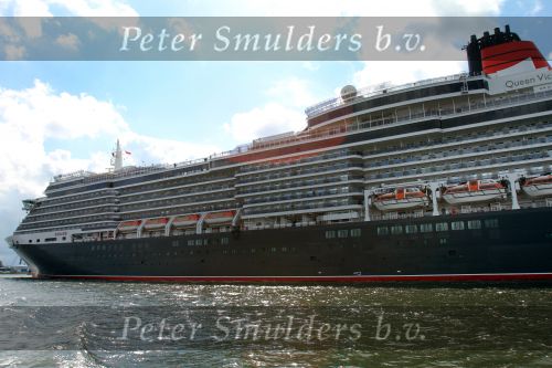 Amsterdam, 28 Augustus 2010
Schip : Queen Victoria *****
Rederij : Cunard
Tonnage : 90.000 ton
Lengte : 294 meter
Breedte : 32,3 meter
Diepgang : 7,9 meter
Orginele kostprijs : 470 miljoen dollar
Ingebruikname : december 2007
Aantal passagiersdekken : 12
Aantal passagiers : 2.014
Bemanningsleden : 1.253
Aantal hutten : 1.007