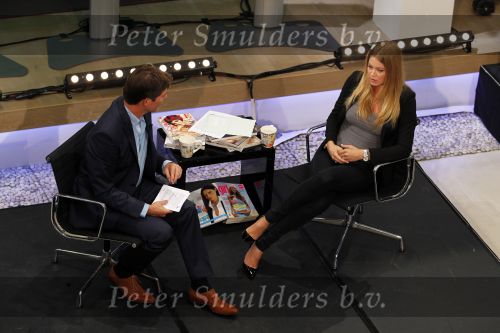 Amsterdam 8 september 2010
Doutzen Kroes wordt geinterviewd door Twan Huydts in het confectie centrum.
Peter Smulders bv