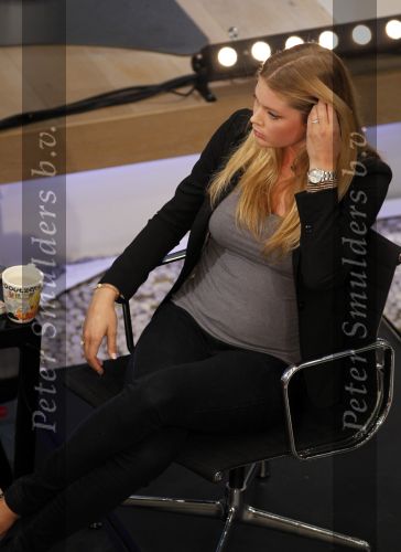 Amsterdam 8 september 2010
Doutzen Kroes wordt geinterviewd door Twan Huydts in het confectie centrum.
Peter Smulders bv