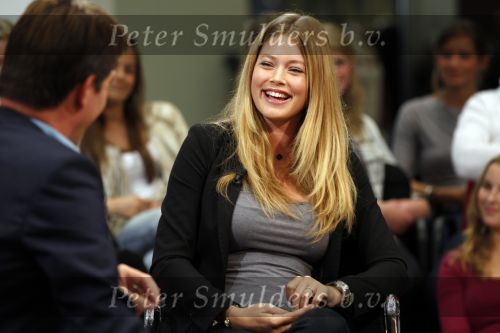 Amsterdam 8 september 2010
Doutzen Kroes wordt geinterviewd door Twan Huydts in het confectie centrum.
Peter Smulders bv