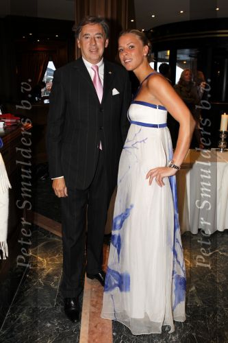 Noordwijk 27 augustus 2010
Jackie Summer fair bij Huis ter Duin. Ed Nijpels met Veronica Risch
Peter Smulders bv