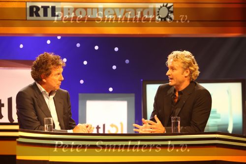 Hilversum, 18 Augustus
Studio 21
Erland Galjaard in gesprek met Winston Gerschtanowitz
RTL Perspresentatie 2010

Foto Peter Smulders BV