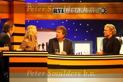 Hilversum, 18 Augustus
Studio 21
Erland Galjaard in gesprek met Winston Gerschtanowitz
RTL Perspresentatie 2010

Foto Peter Smulders BV