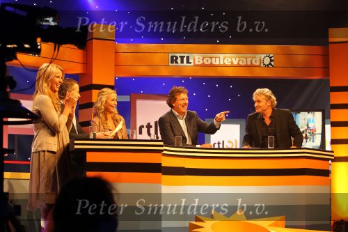 Hilversum, 18 Augustus
Studio 21
Erland Galjaard in gesprek met Winston Gerschtanowitz
RTL Perspresentatie 2010

Foto Peter Smulders BV