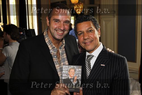 Amsterdam 13 september 2010
Presentatie DVD Box Jos Brink in Carre. Paul v ewijk en Frank Sanders
Peter Smulders bv