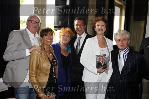 Amsterdam 13 september 2010
Presentatie DVD Box Jos Brink in Carre. Guus Verstraete Sandra Reemer Mary Michon Frank Sanders Lucy de Lange en Jacques d Ancona
Peter Smulders bv