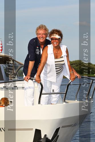 Sneek, 9 Augustus 2010
Mirella Jacobs en Frank Mortiers als het duo Frank en Mirella tijdens een optreden in de \