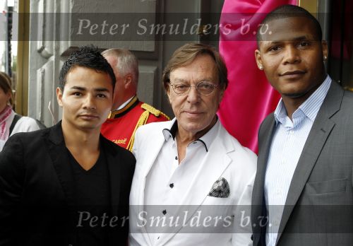 Amsterdam 1 augustus 2010
Premiere Crazy Shopping in carre. Frans Molenaar met stiefzoons
Peter Smulders bv