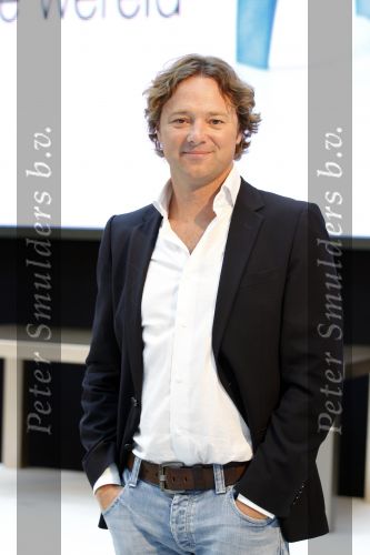 Hilversum 26 augustus 2010
Winterpresentatie AVRO in Hilversum. Frits Sissing
Peter Smulders bv