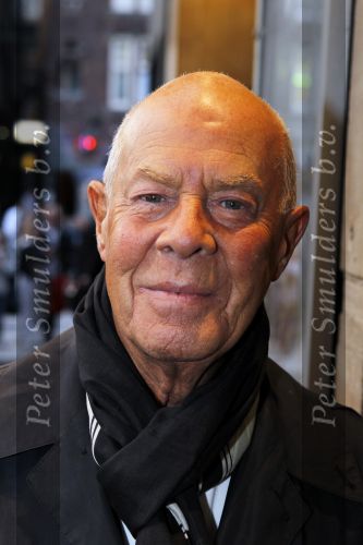 Amsterdam 1 september 2010
Opening Louis Vuitton winkel in de bijenkorf. hans v manen
Peter Smulders bv