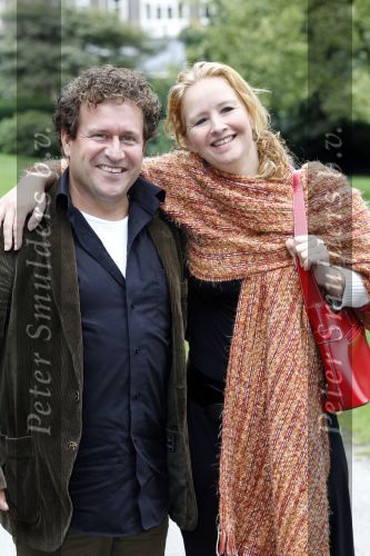 Arnhem 27 augustus 2010
Kiki Classen trouwt/trouwen met Jan Kastelein in de witte villa in het sonsbeek park. Hilke Bierman met vriend Thijs van Aken
Peter Smulders bv