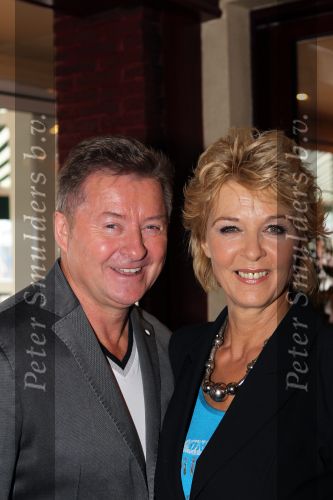 Volendam, 8 September 2010
Uitreiking nieuwe CD van Jan Keizer & Anny Schilder
Jan Keizer en Anny Schilder
Foto Peter Smulders BV