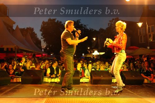 Sneek, 9 Augustus 2010
Jan Keizer en Anny Schilder tijdens een optreden in de \
