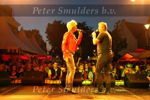 Sneek, 9 Augustus 2010
Jan Keizer en Anny Schilder tijdens een optreden in de \