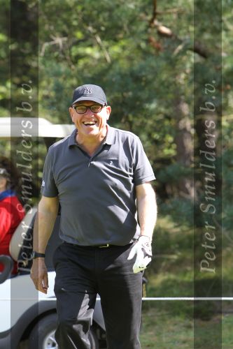 Hilversum, 4 September 2010
KLM Open Charity-Challenge brengt voor WNF met veel BN-ers op de Hilversumsche Golfclub
Karel v d Graaf
Foto Peter Smulders BV