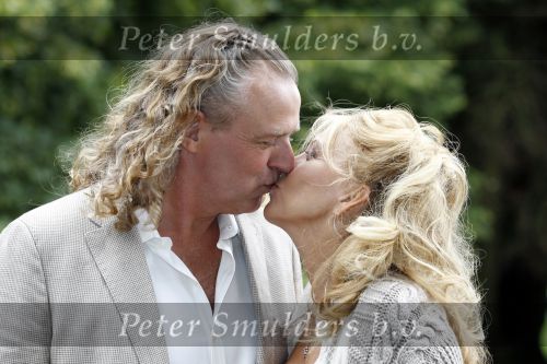 Arnhem 27 augustus 2010
Kiki Classen trouwt/trouwen met Jan Kastelein in de witte villa in het sonsbeek park.
Peter Smulders bv