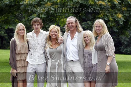 Arnhem 27 augustus 2010
Kiki Classen trouwt/trouwen met Jan Kastelein in de witte villa in het sonsbeek park. Jan zijn kinderen
Peter Smulders bv